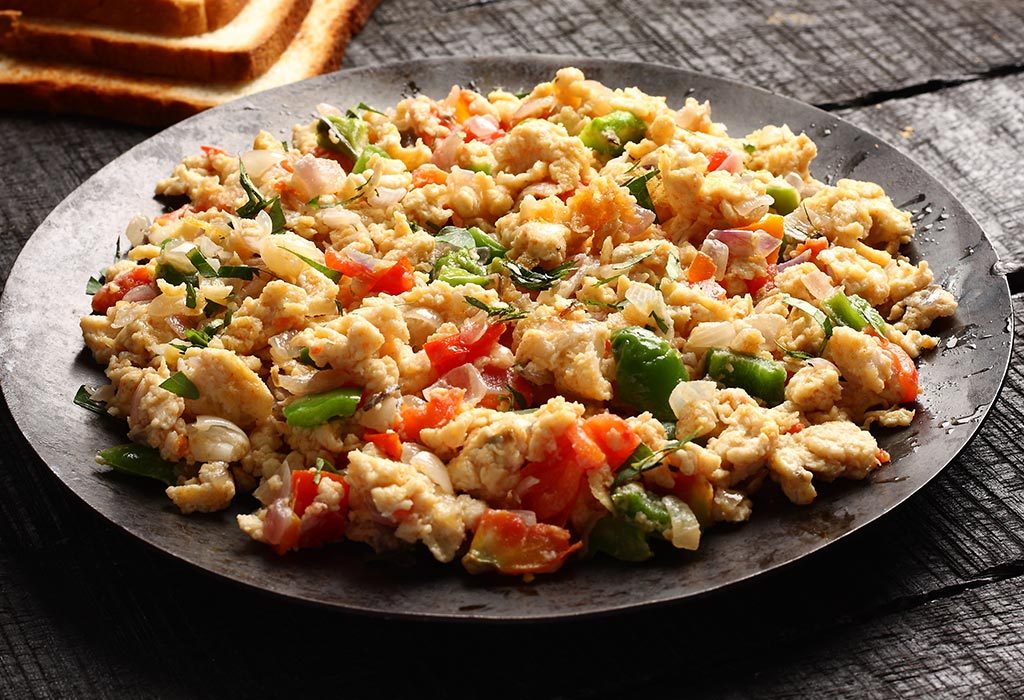 Scrambled Eggs with Tomatoes, Onions and Cheese