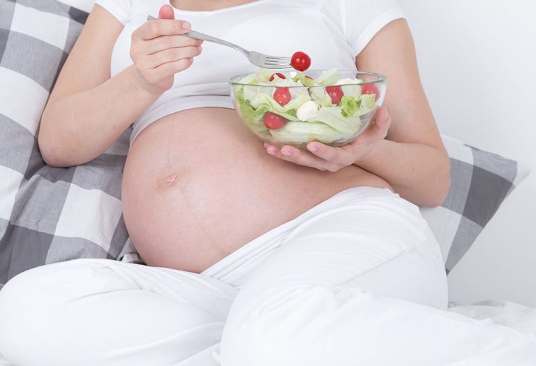 Eating Tomato During Pregnancy Health Benefits & Risks