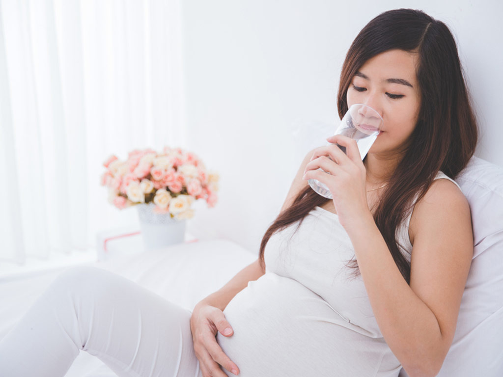 Drinking Warm Water while Pregnant Is it Safe, Benefits & More