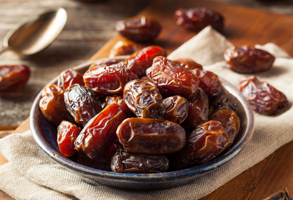 Dates (Khajoor) While Pregnant Health Benefits & Ways to Eat