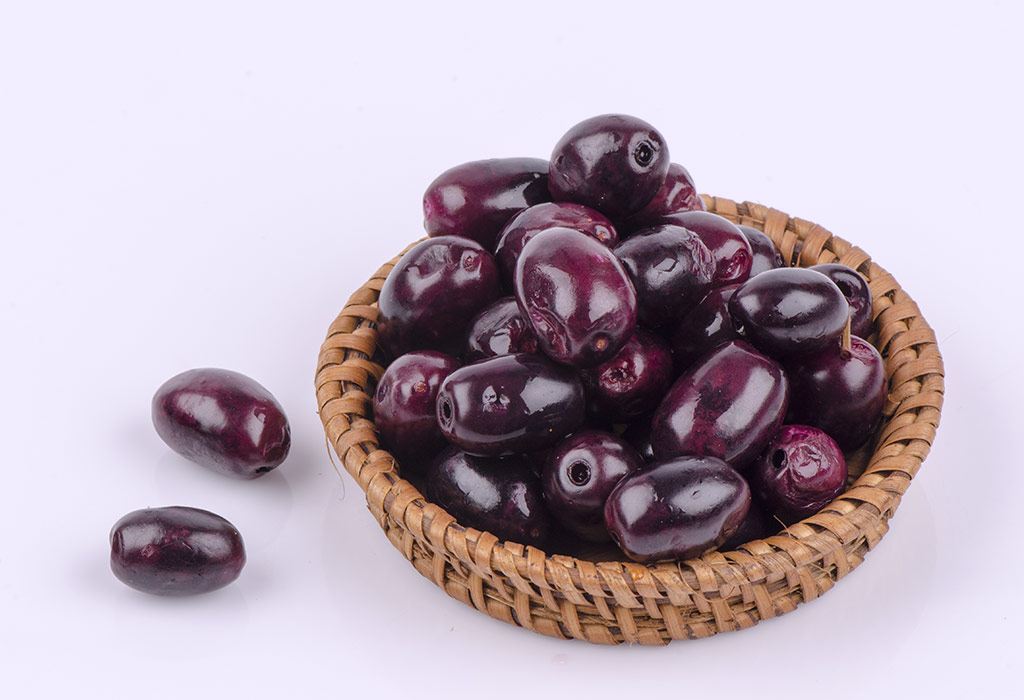 eating-jamun-in-pregnancy-is-it-safe-health-benefits-precautions