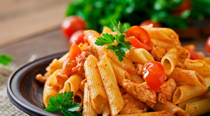 Pasta in red sauce
